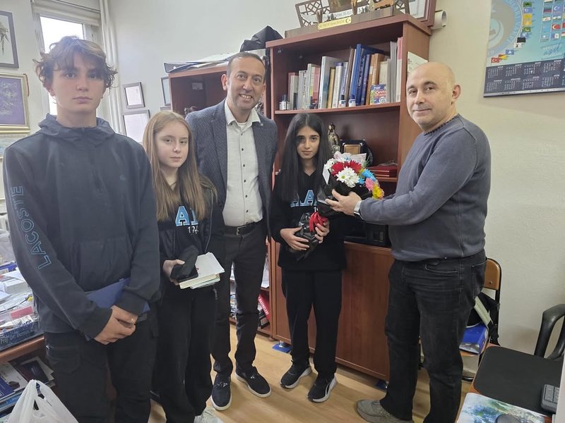 📘 Bilim ve İş Birliği Buluştu! 🔬✨